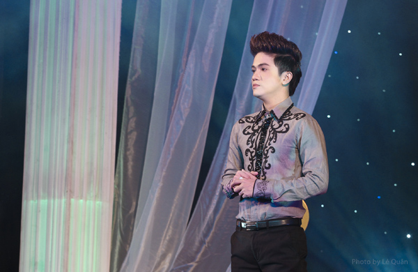 Khưu Huy Vũ ra mắt Tuyệt Phẩm Dân Ca 